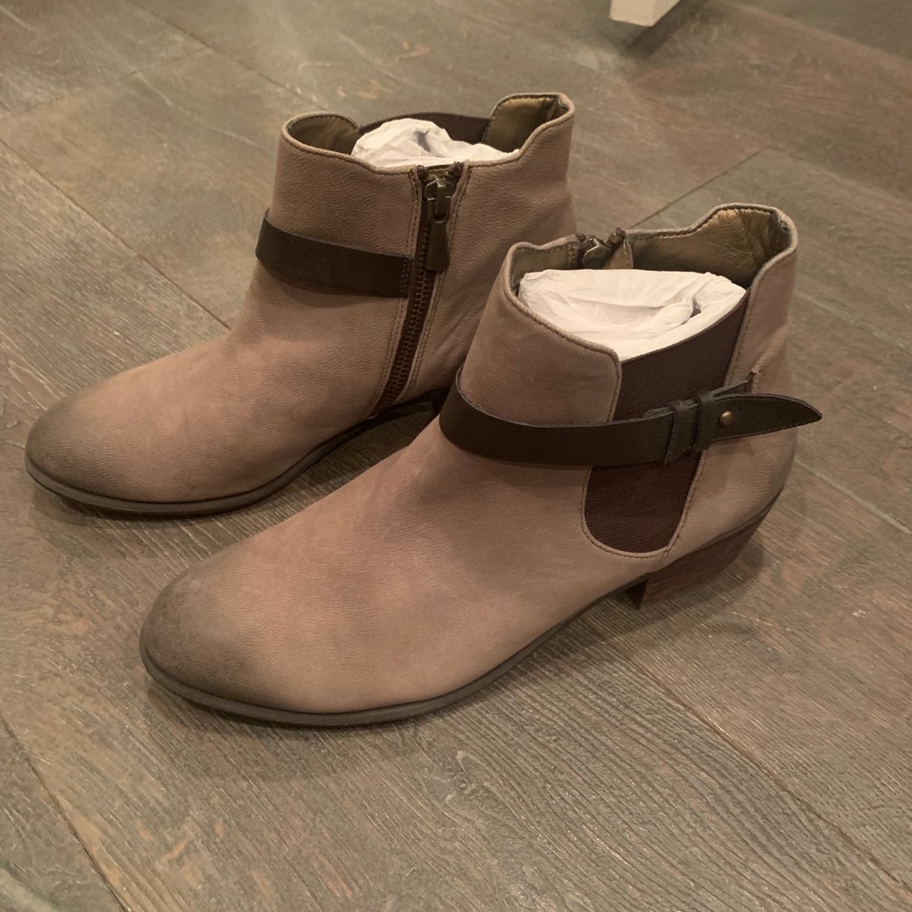 BP Booties - Picture 1 of 6